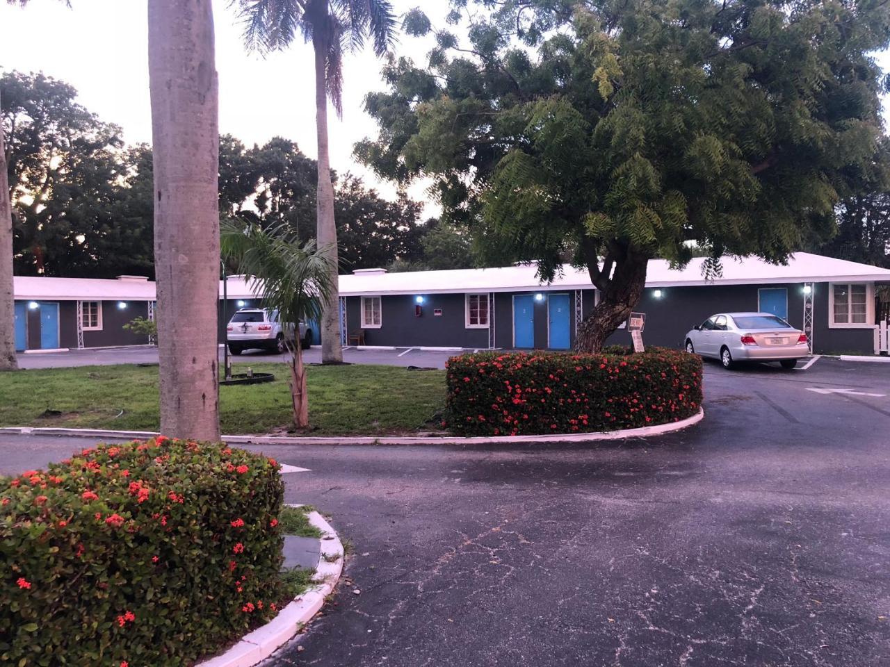 Bay Breeze Inn Bradenton Downtown 외부 사진